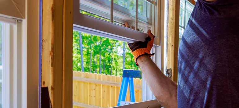>Bay Window Curtain Rail Track in San Leandro, CA